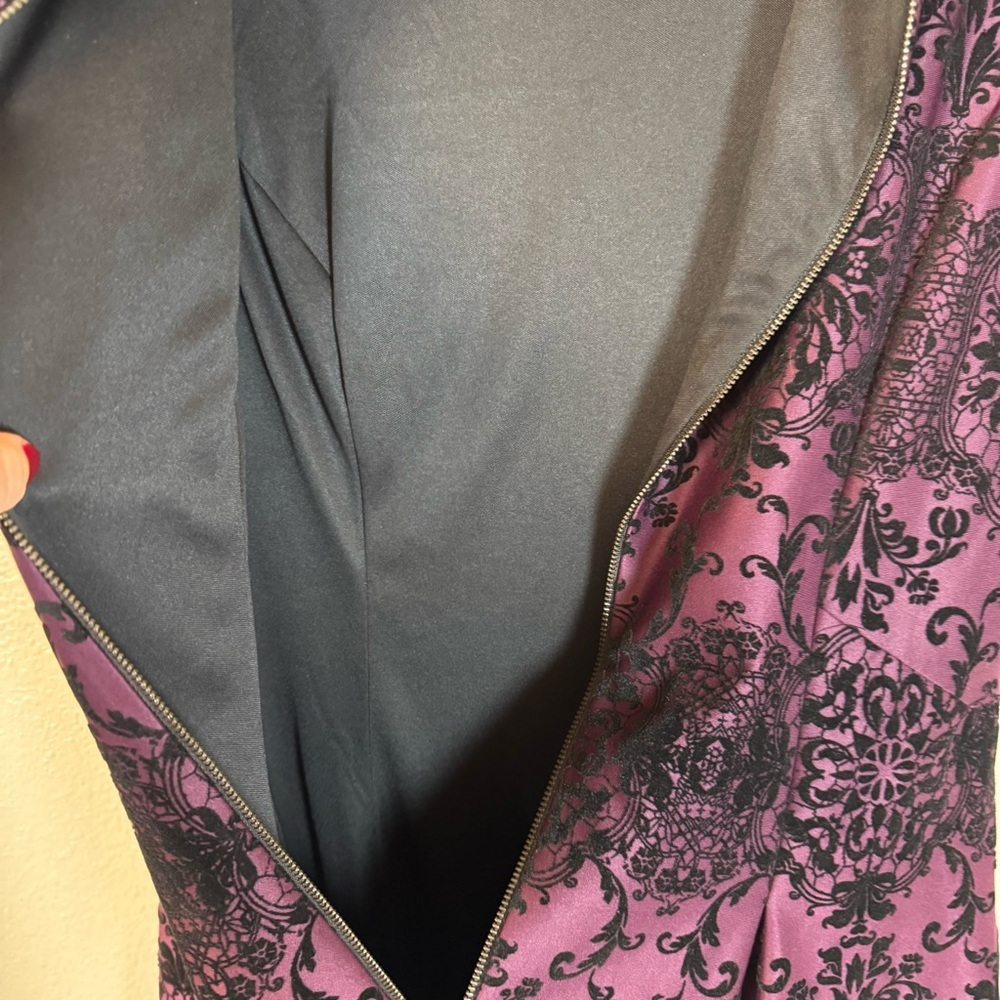 Vince Camuto Burgundy and Black Damask Dress - Picture 9 of 10